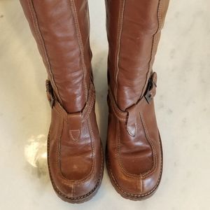 Awesome VTG BOHO Lug Sole Tall Boots